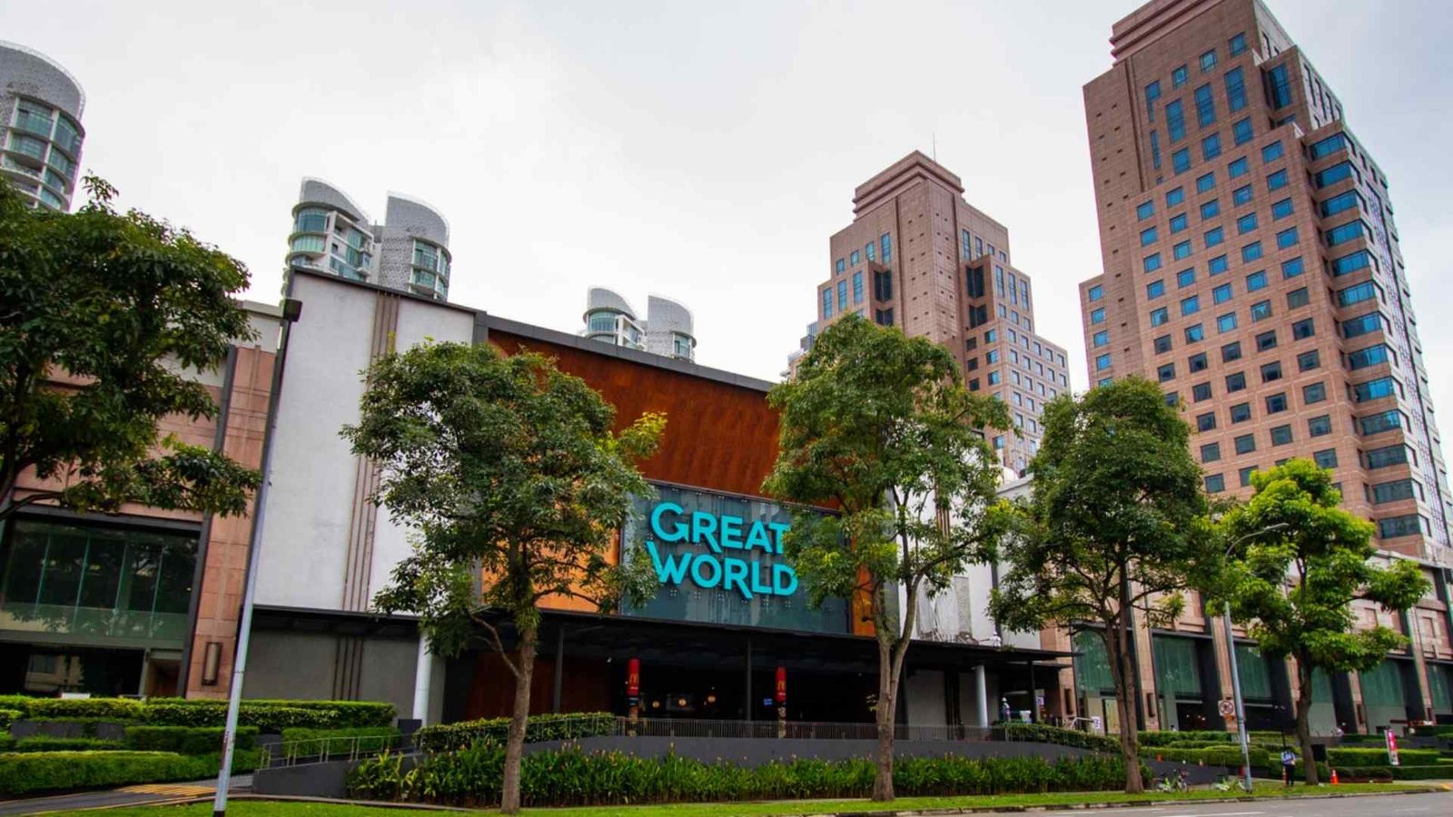 Great World City Mall near Zyon Grand